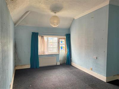 BEDROOM 2 (REAR)